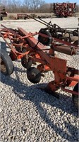 Case 6-16 plow. Mounted 2 point pull plow. 6