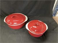 Corelle stoneware 1 1/2 qt. pan and 2 1/2 quart