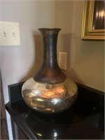 DECORATIVE VASE