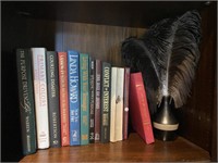 ASSORTED NOVELS WITH VASE OF FEATHER DECOR