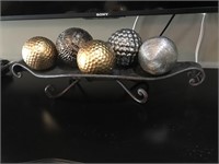 METAL SERVING TRAY WITH BALLS