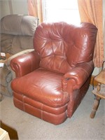 Lane leather recliner wityh tags (very nice