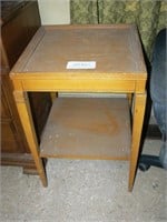 18" square side table