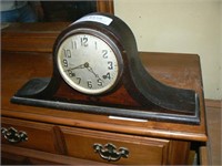 Sessions mantel clock with keys