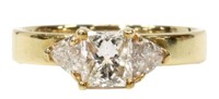 ESTATE 14KT YG 0.95CTTW PRINCESS CUT DIAMOND RING