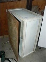 Storage box with hinged lid (34" x 25" x 15")