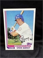 1982 Topps Steve Garvey Dodgers Card