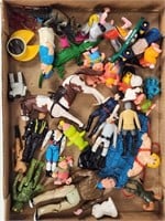 ASSORTED LOT OF VINTAGE TOYS & ACTION FIGURE