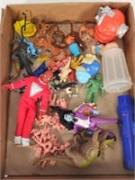 ASSORTED LOT OF VINTAGE TOYS & ACTION FIGURES