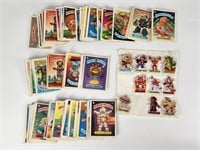 LARGE ASSORTMENT OF GARBAGE PAIL KIDS CARDS