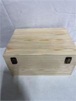 WOODEN CHEST DAMAGED CRACKED TOP