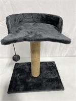 CAT SCRATCHING POST WITH SEAT