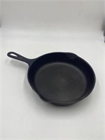 Wagner cast iron pan marked 6 and 1056Q
