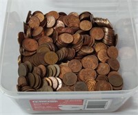 CONTAINER OF 638 CANADIAN PENNIES; 1970s SHINY