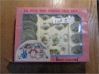 Daisy Kingdom 16pc china toy tea set