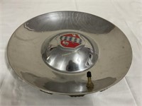 Kaiser hub cap now snack tray