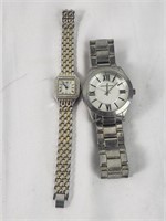 Pair of quartz wristwatches PB