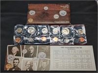 1985 US Mint Uncirculated Coin set in original