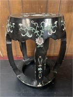 VINTAGE WOODEN ASIAN CHINOISERIE LACQUERED STOOL