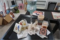 Lot of Assorted decorative items