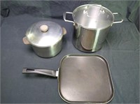 Oneida 8qt stock pot, pot with lid, griddle skillt