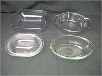 4 pieces of oven ware