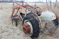 8N FORD TRACTOR w/ LOADER