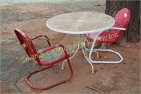 2 METAL LAWN CHAIRS & TABLE