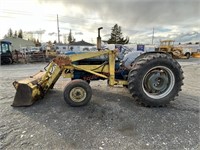 Ford 5000 Diesel Tractor w/ Loader