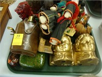 Tray lot of various figural bric-a-brac including