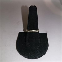 10K White Gold Ring sz 9 (1.6 grams)