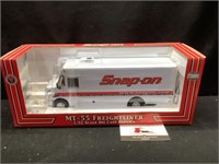 1/32 Die Cast Siper Detailed Snap On Truck MT-55