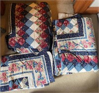 Pair of Twin Quilt Blankets w/ Shams