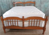 FULL SIZE MAPLE WOOD BED FRAME & ACCESSORIES