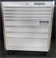 Snap-on White Rolling Tool Box-Lock & Roll