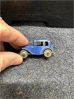 Vintage Blue Metal Car Hot Wheels Size-1930's