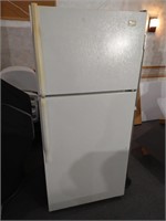 Whirlpool Refrigerator Model ET4WSKXKQ01
