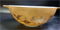 Pyrex Americana 444 Bowl in Great Condition!