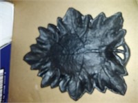 Cast iron leaf tray