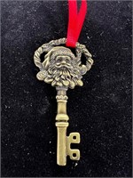 Ganz "A Magic Key for Santa" Ornament
