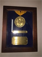 35 YEAR HONORARY RETIREMENT PLAQUE w MEDAL OF GEOR