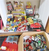 LARGE lot of toy cars & trucks, nice lot!