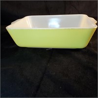 Yellow Pyrex 8 x 6 dish  - ZC