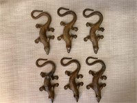 6 bronze lizards