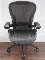 Herman Miller Aeron Office Chair Adjustable Arms