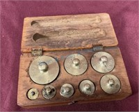 Set of antique scale weight