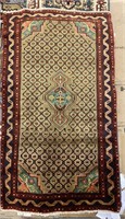 3'.2" x 5'.7" Antique Persian