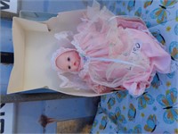 Mandame Alexander Doll Victoria in BOX