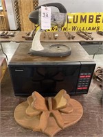 Vintage Mixer, Quilt Hanger & Working Microwave