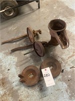 Vintage Water Pump Pieces & Parts